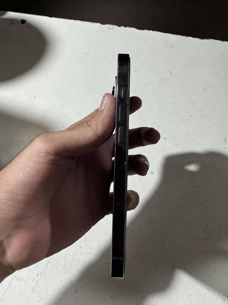 Apple iPhone 14 Pro 3
