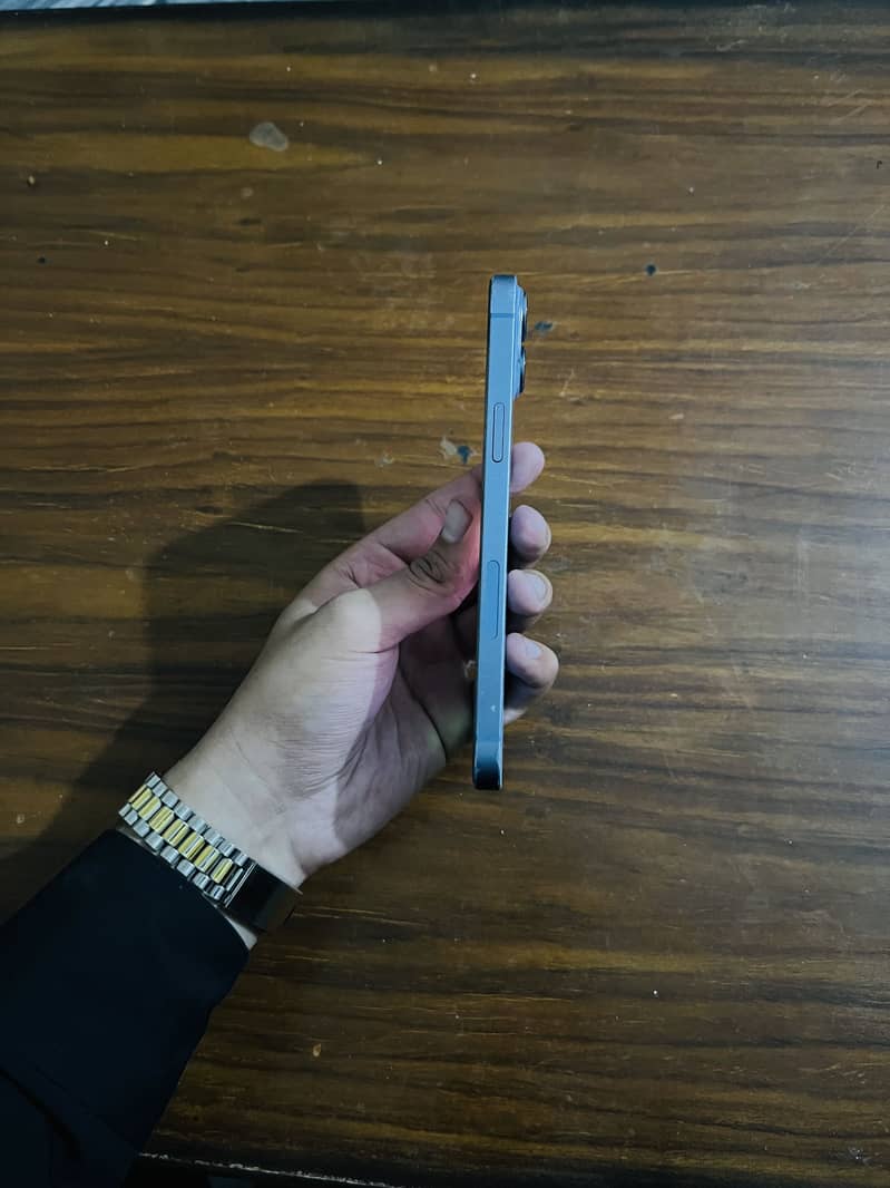 Apple iPhone 14 plus 3