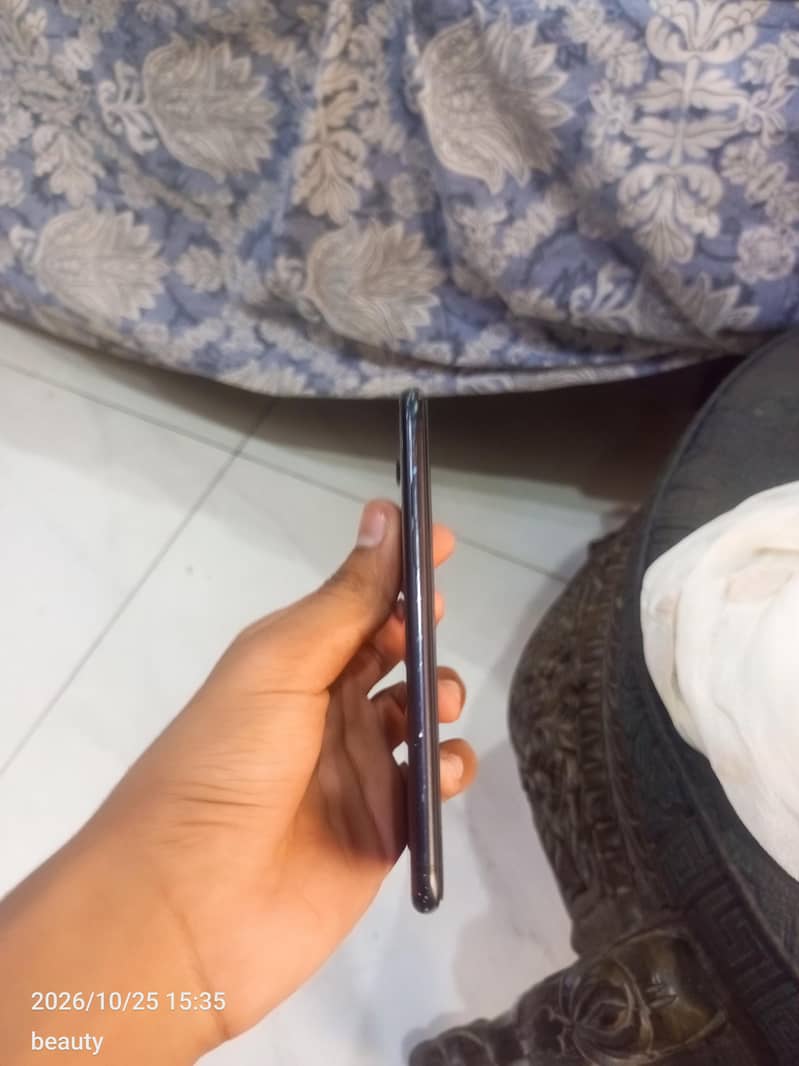 Apple iPhone SE 3
