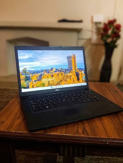 DELL LATITUDE 7490 i7 8th Gen @ 2.10Ghtz 16gb 512GB SSD