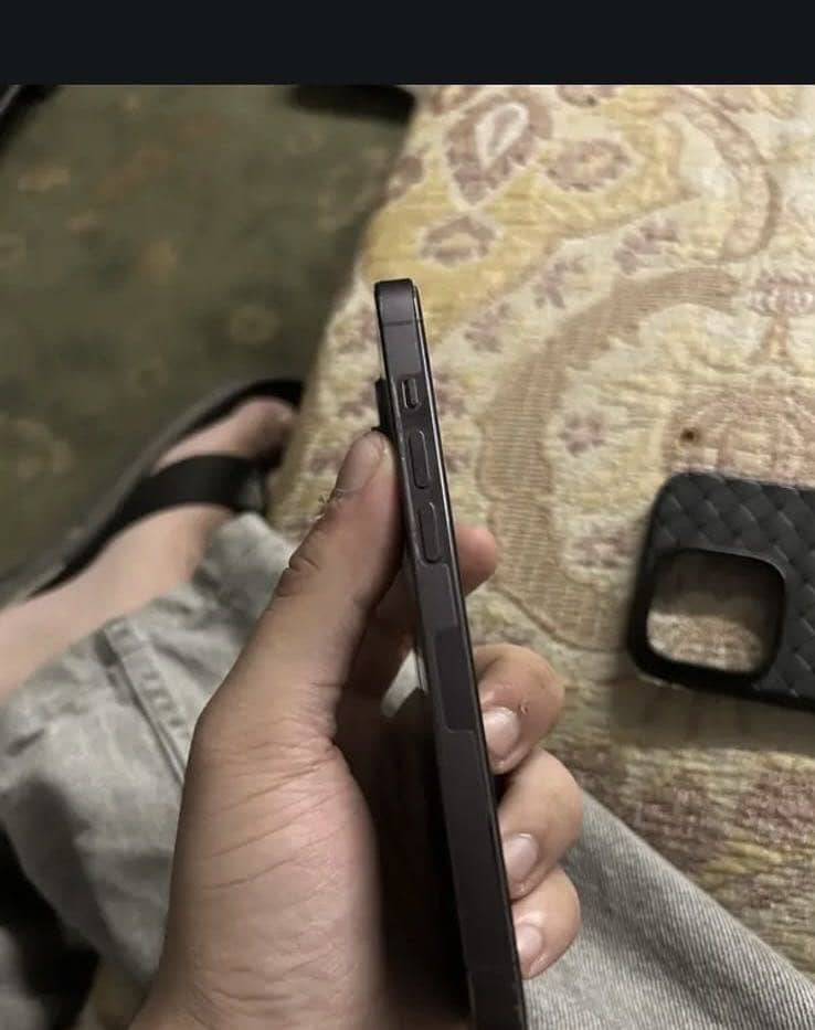 iPhone 14 Pro jv 2