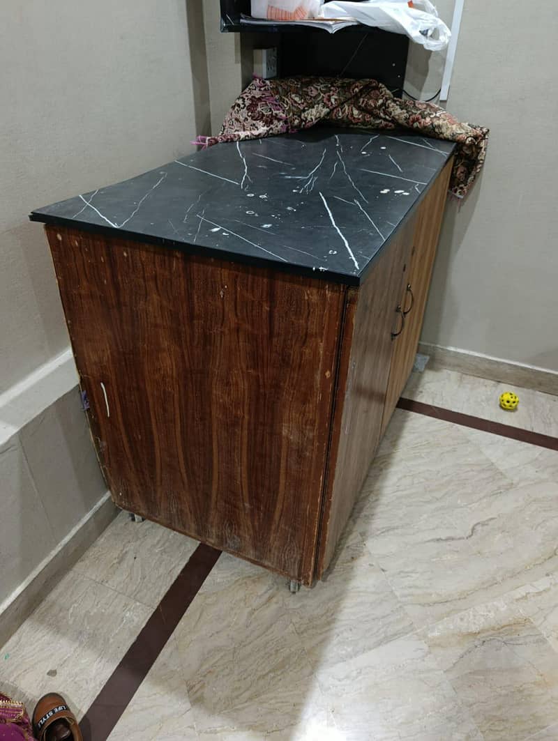 IRON TABLE 2