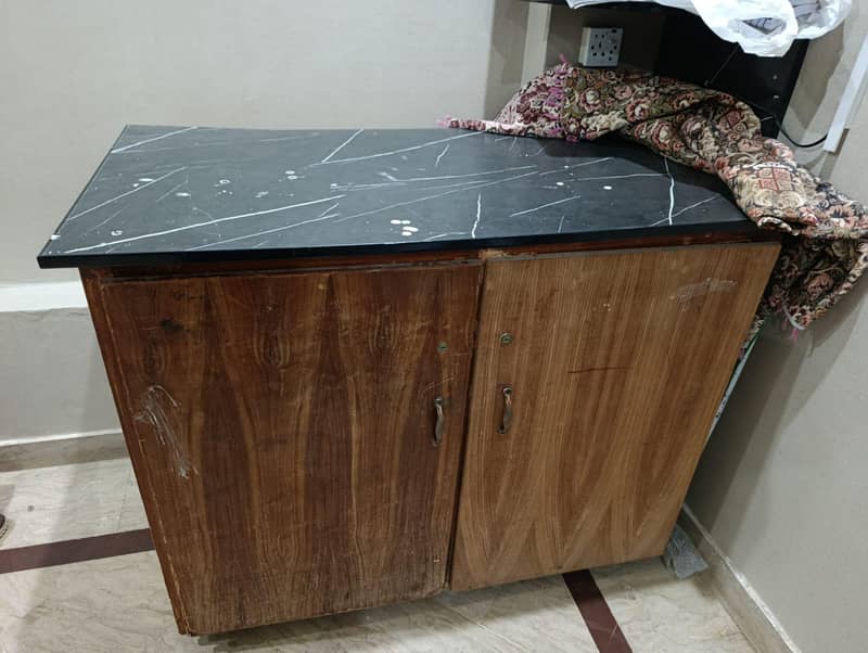IRON TABLE 3