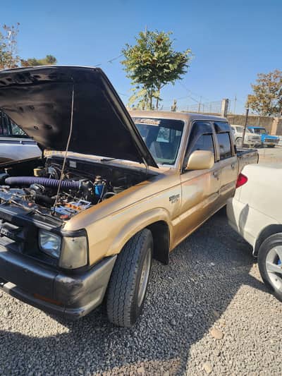 Mazda B2200 1991
