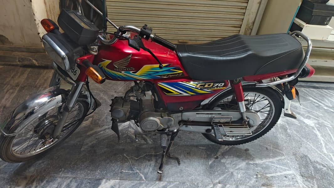 honda cd 70 whatsapp no 03222921942 0