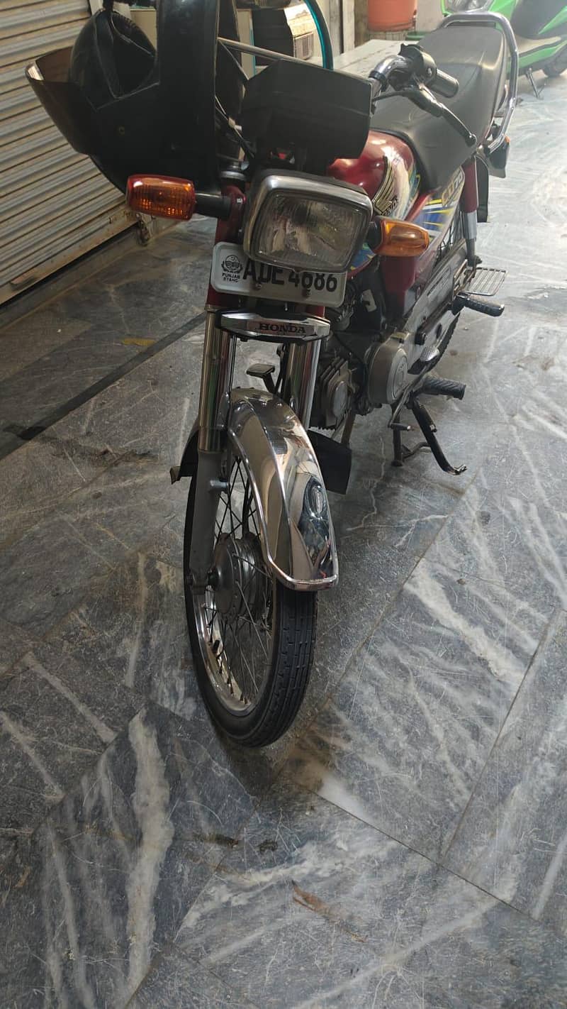 honda cd 70 whatsapp no 03222921942 4