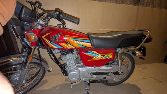 CG 125 /26 model look like zero meter