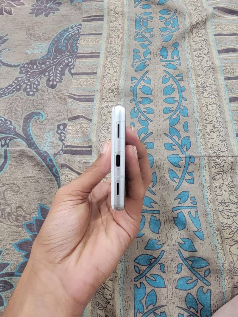 Google Pixel 7a 1