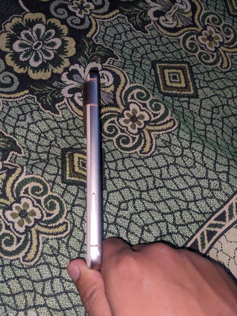Google Pixel 8 3
