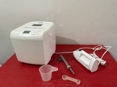 Philips Automatic Electric Bread / Dough Maker with Accessories