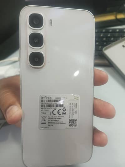Infinix Hot 60 Pro