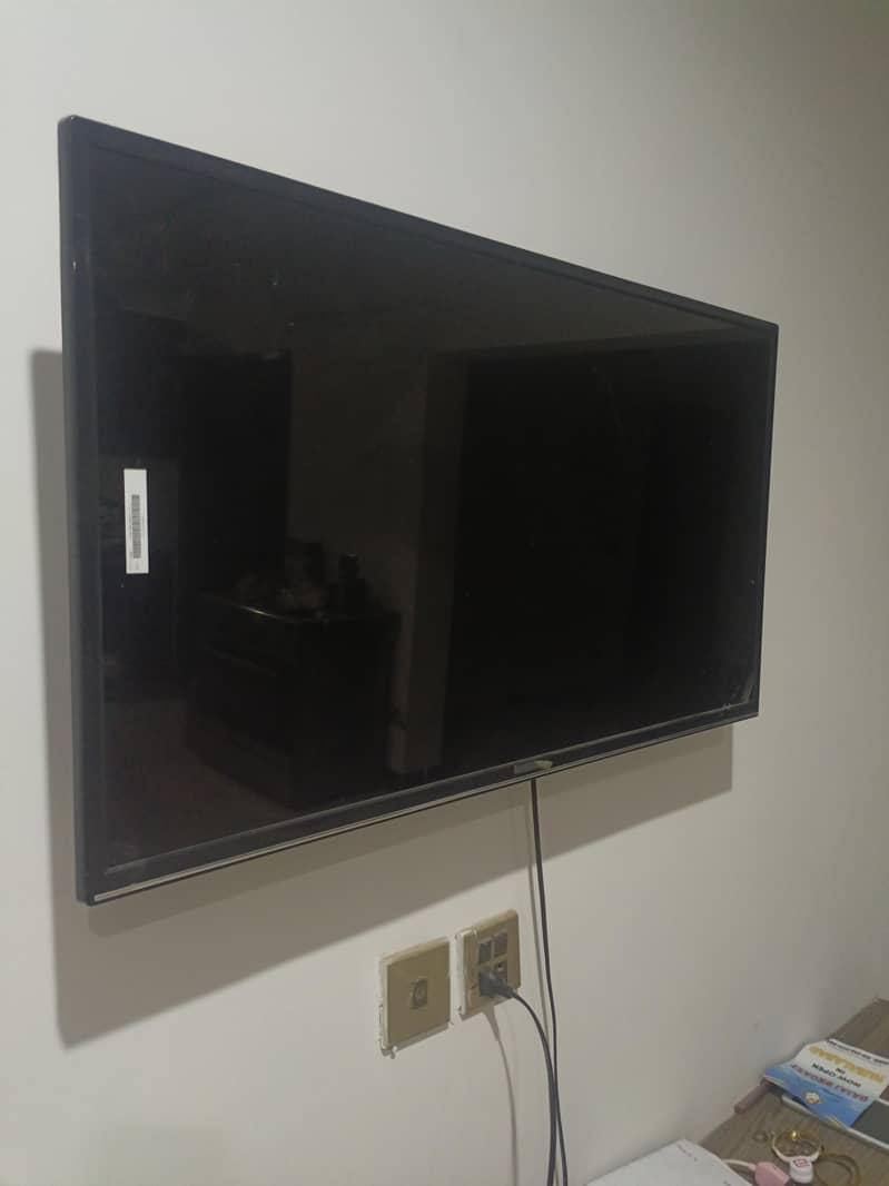 32 inch LED 0