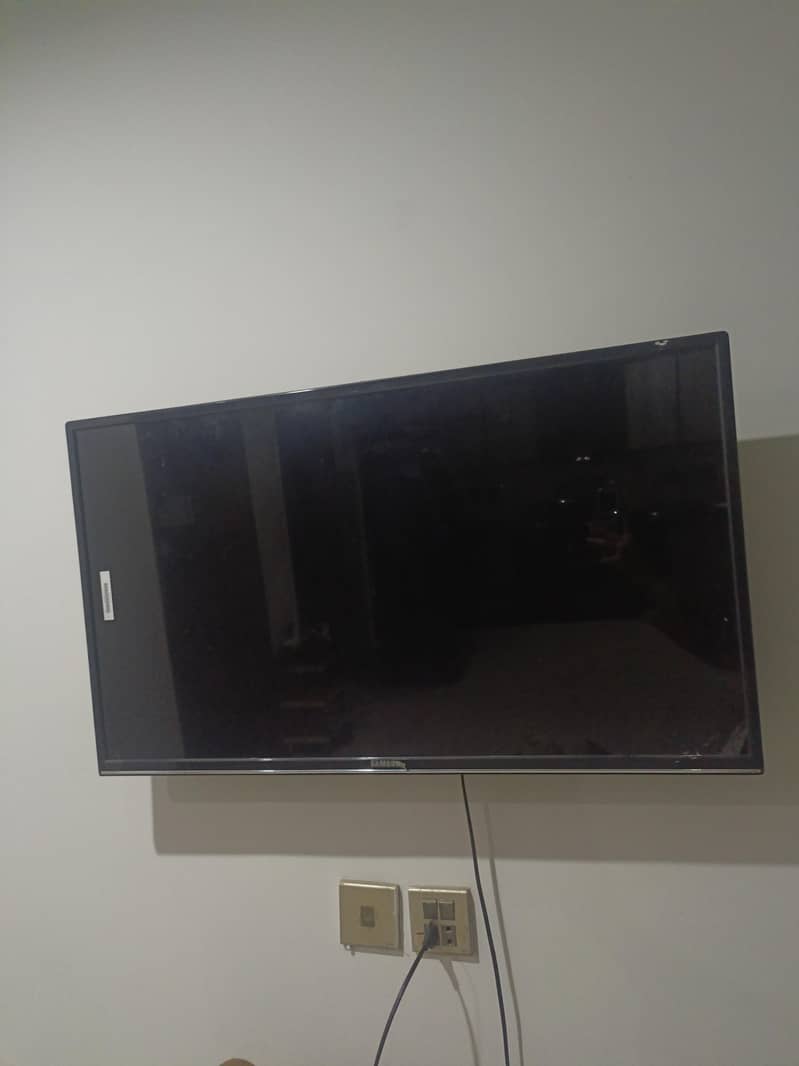 32 inch LED 1
