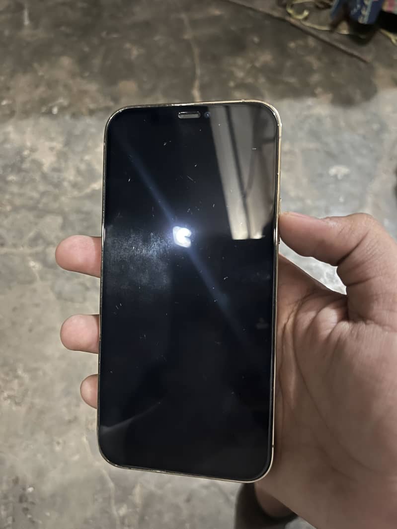 Apple iPhone 12 Pro 4