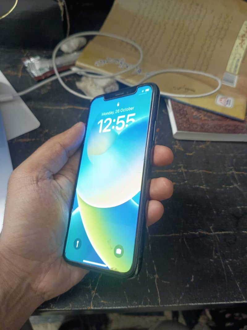 Apple iPhone X 2