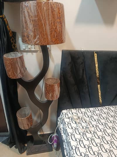 Floor lamp
