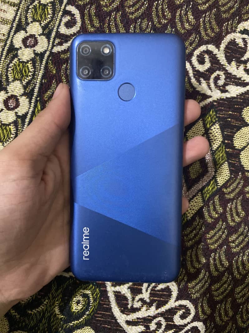 Realme C12 0