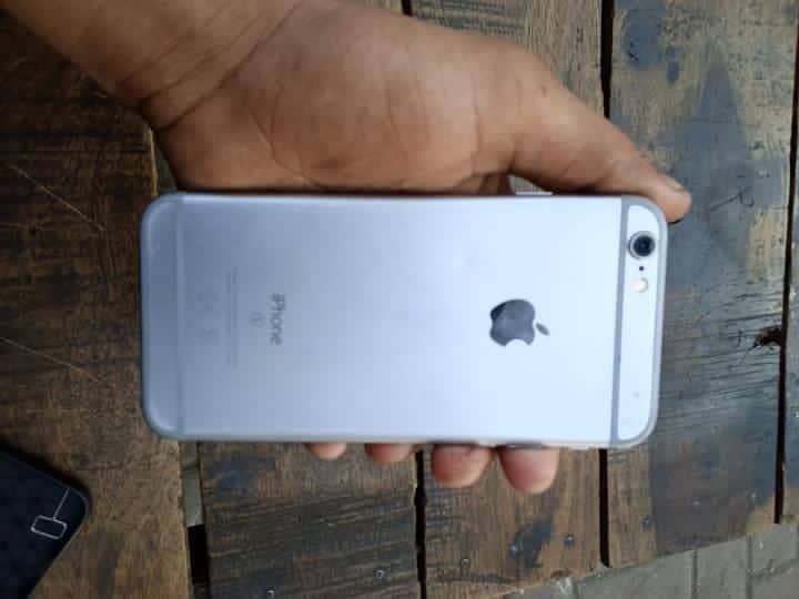 Apple iPhone 6S 3