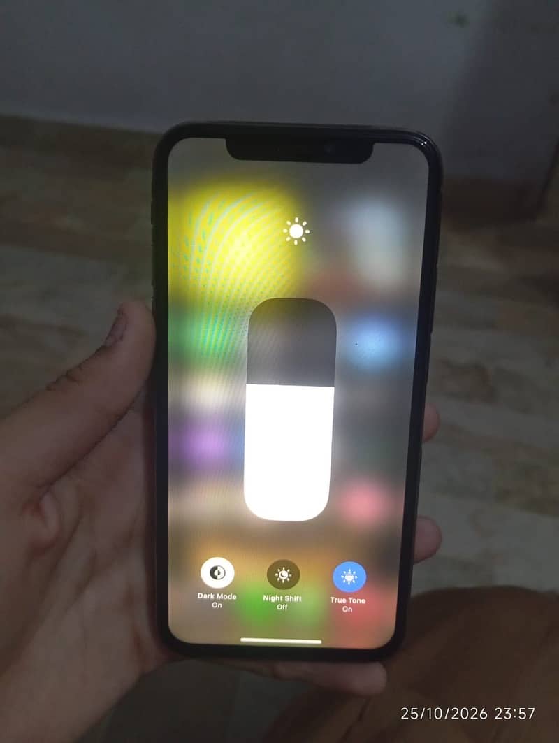 Apple iPhone XS 4