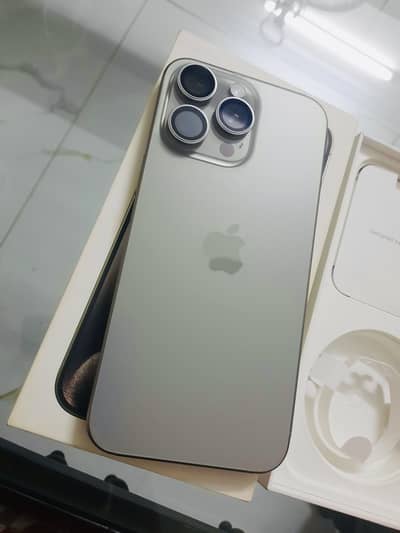 Apple iPhone 15 Pro Max