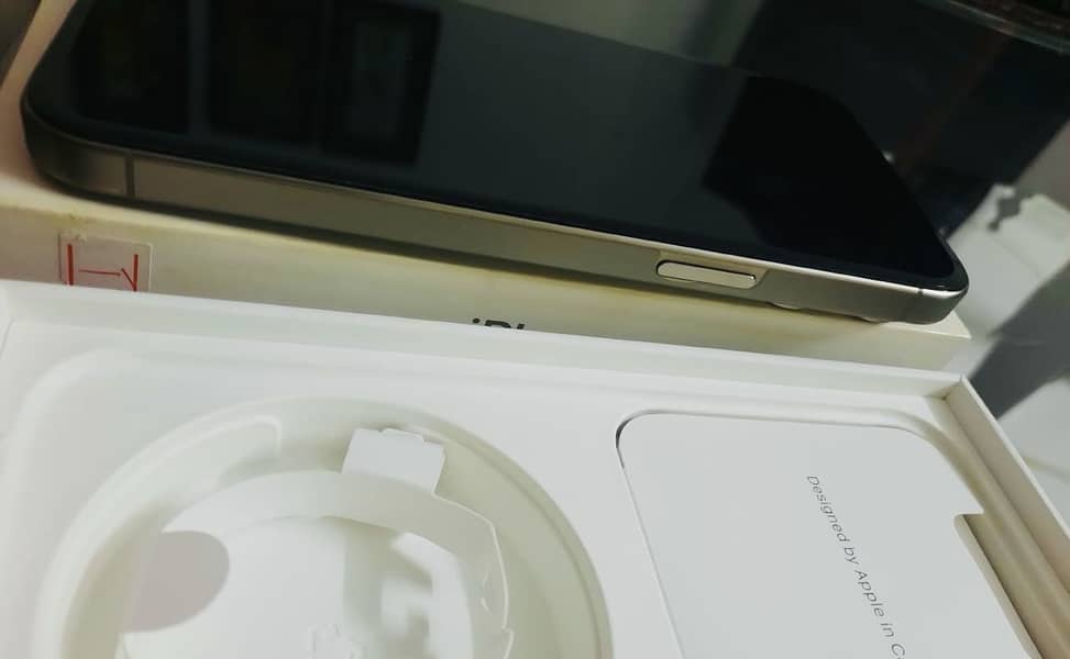 Apple iPhone 15 Pro Max 5