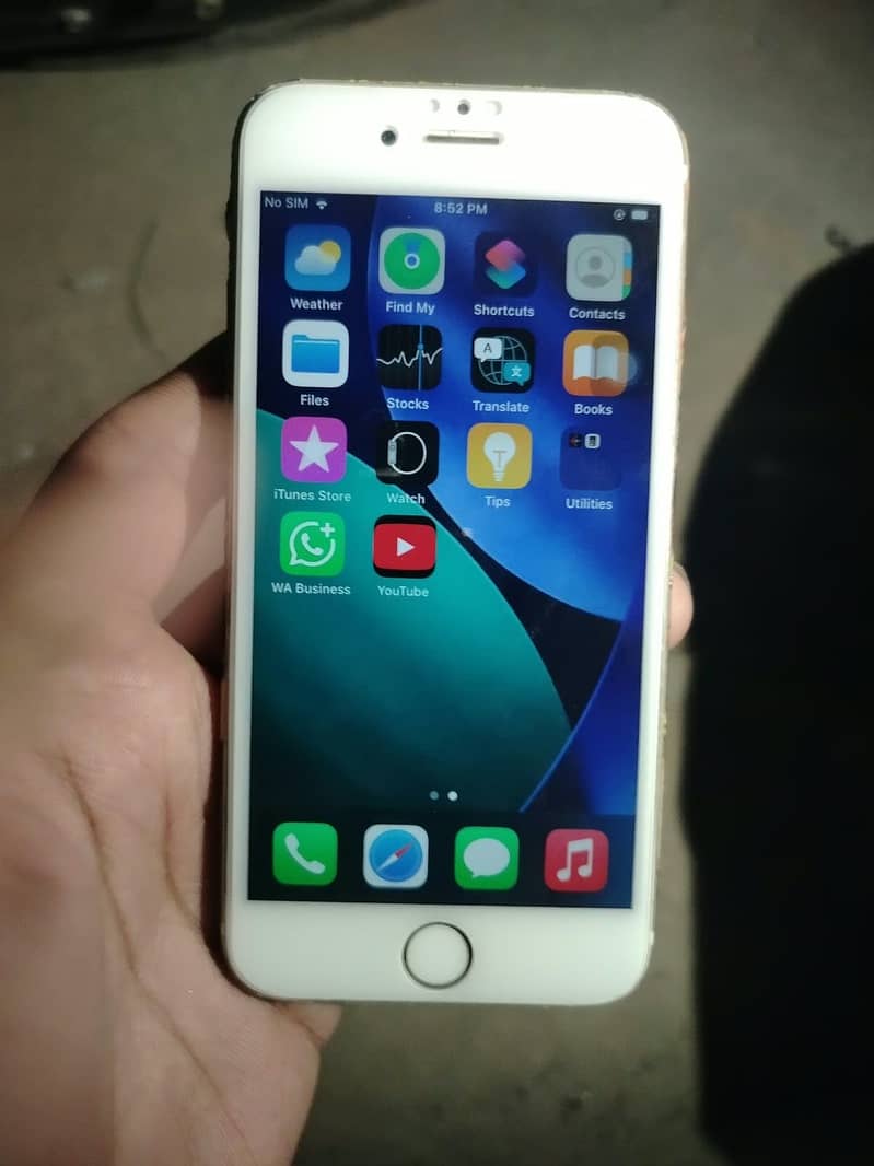 Apple iPhone 6S 1