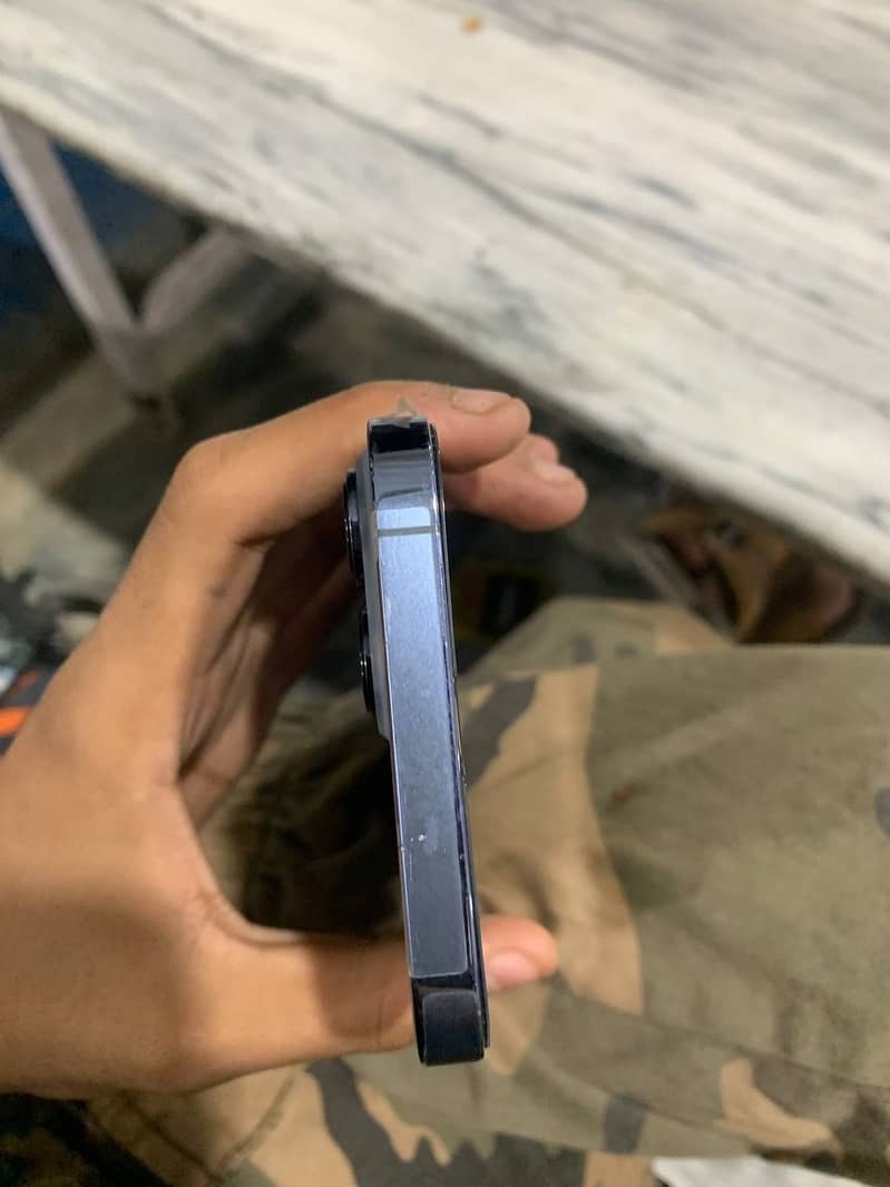 Apple iPhone 13 Pro Max 3