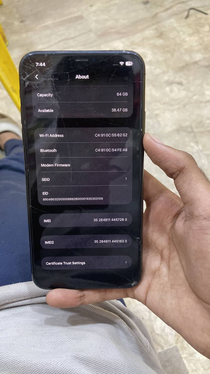 iPhone 11 Pro Max (Exchange Possible) 9