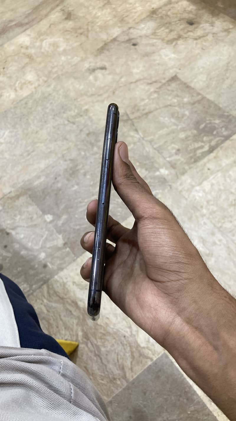 iPhone 11 Pro Max (Exchange Possible) 14