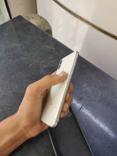 iPhone X non PTA 64 GB