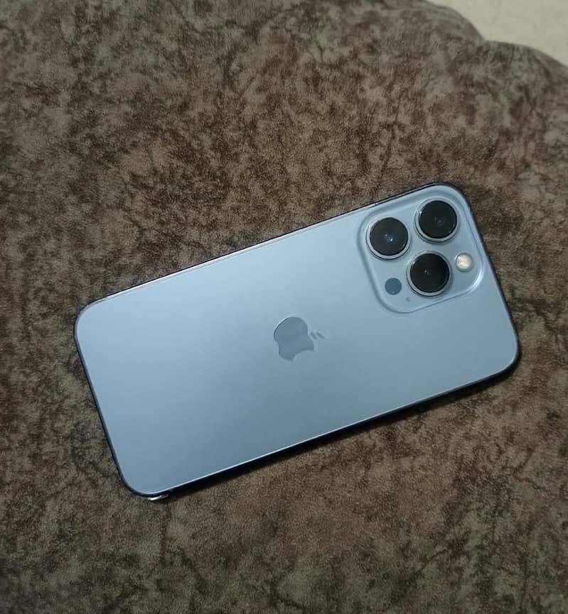Apple iPhone 13 Pro (factory unlock) 1