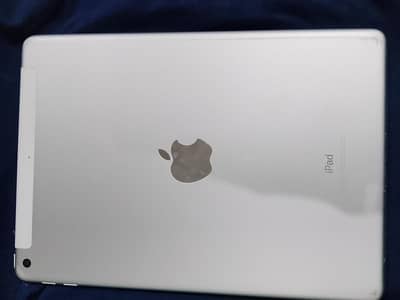 Apple iPad 6th Generation 32GB Wi-Fi – Silver
