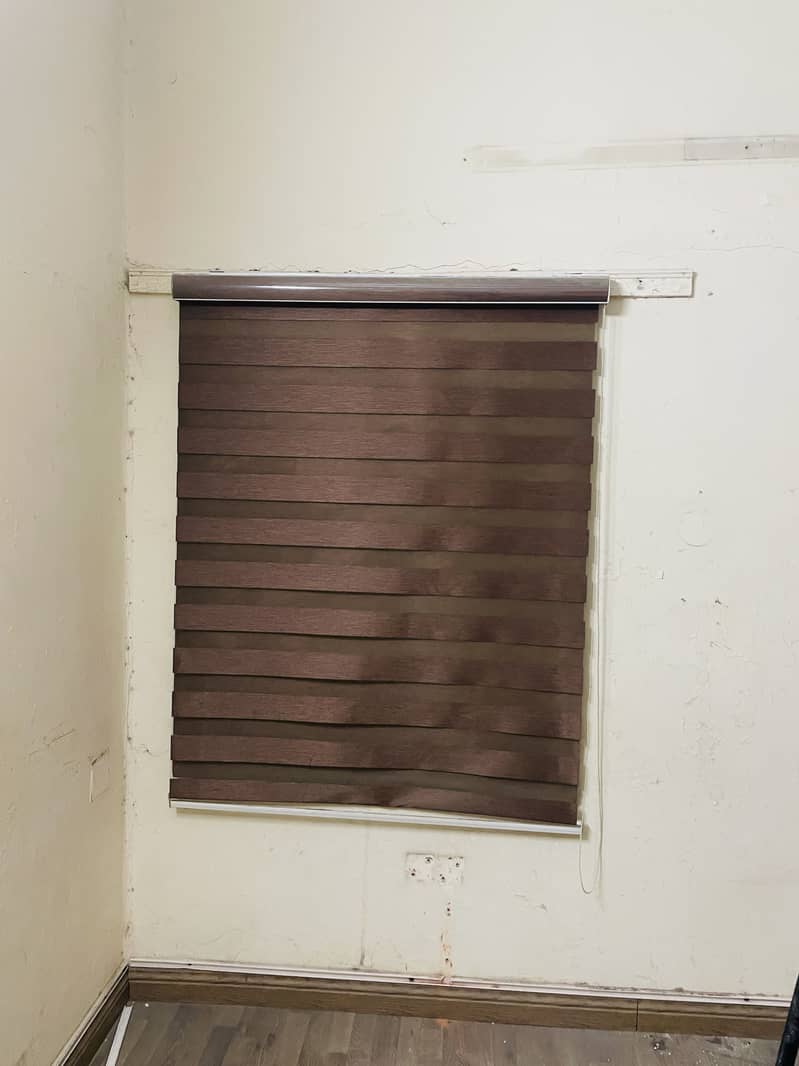 Nine Different Sizes Blinds Used 4