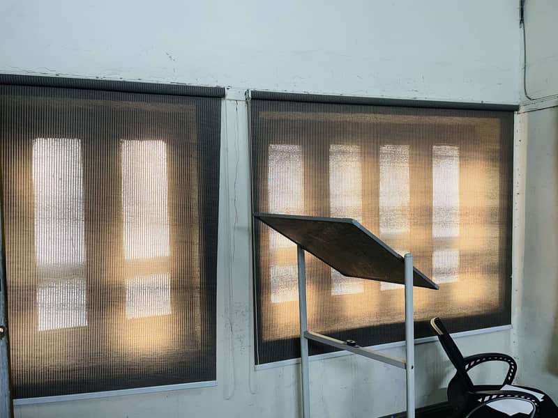 Nine Different Sizes Blinds Used 5