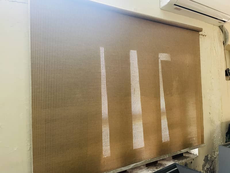 Nine Different Sizes Blinds Used 6