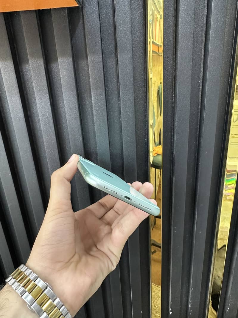 Apple iPhone 11 2