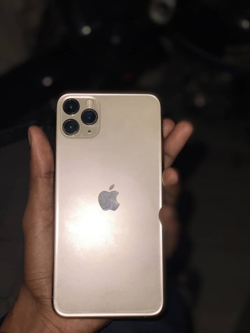 Apple iPhone 11 Pro Max 6