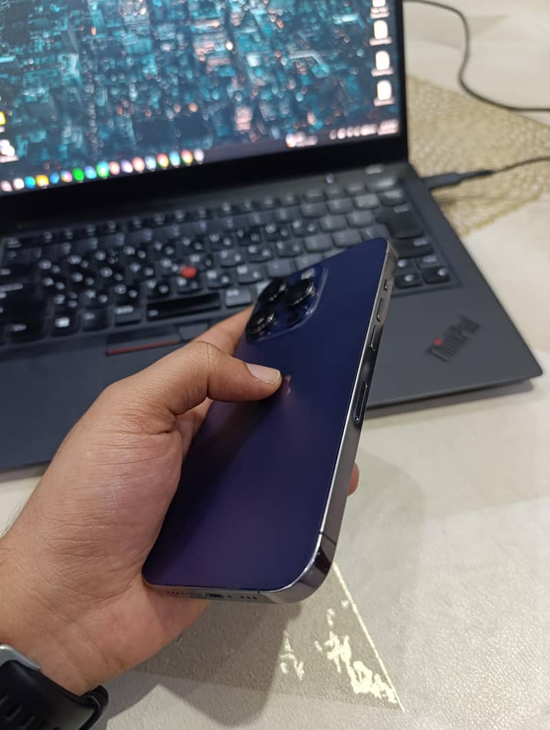 Apple iPhone 14 Pro 2
