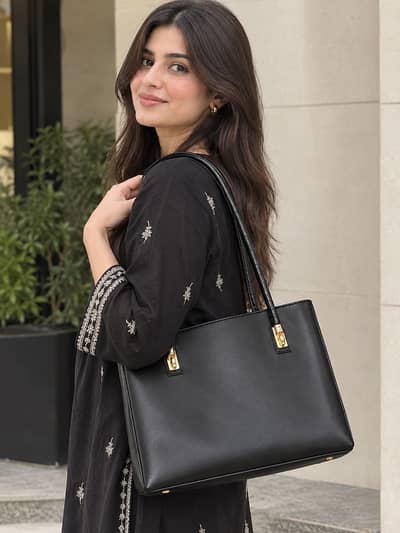 Women handbag