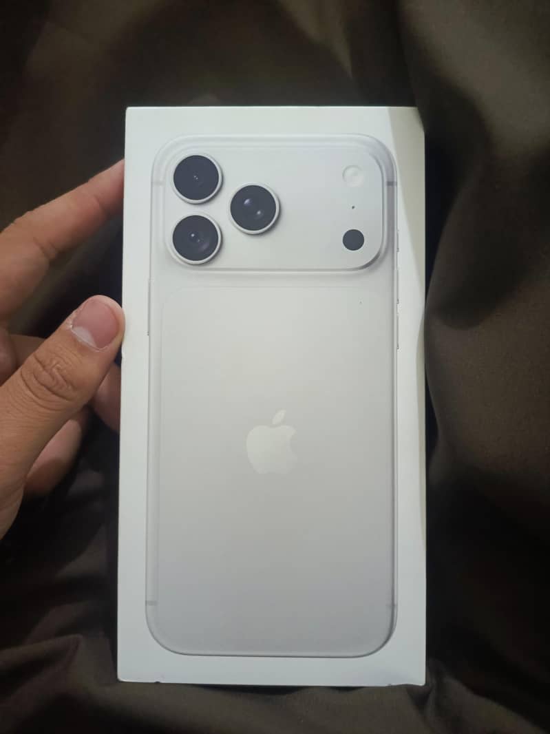 Apple iPhone 18 Pro Max 0