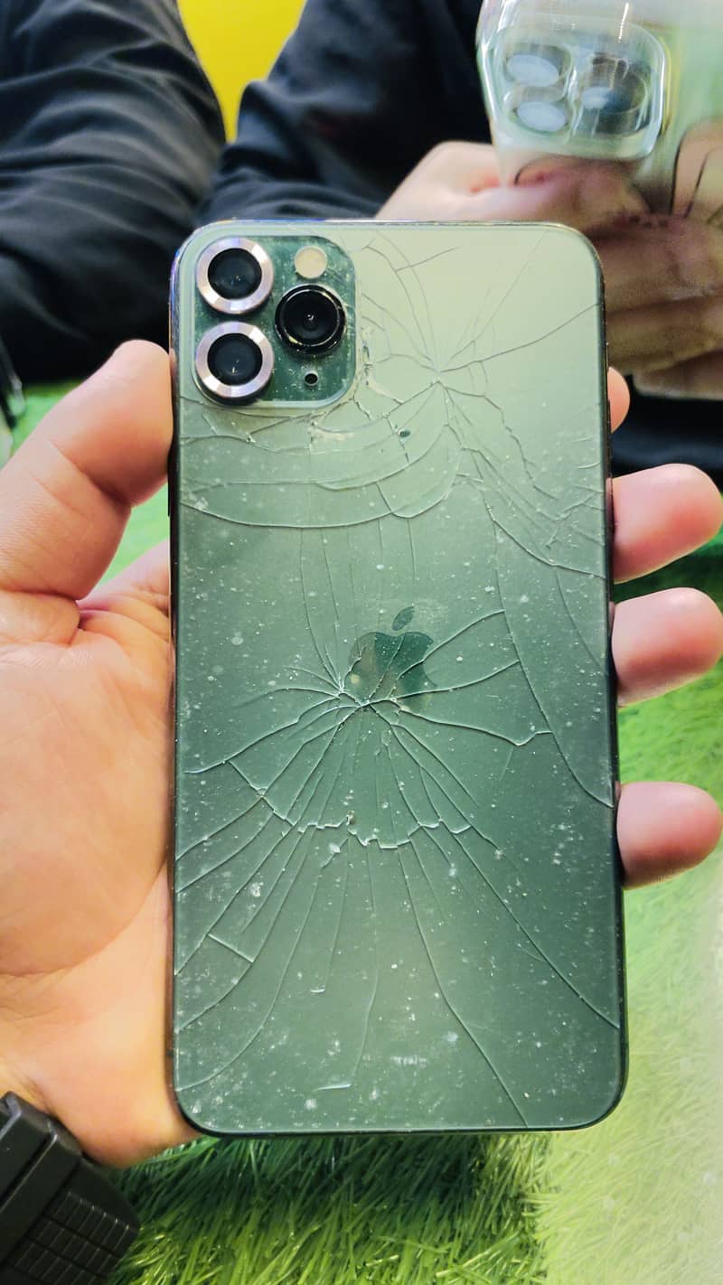Apple iPhone 11 Pro Max 7