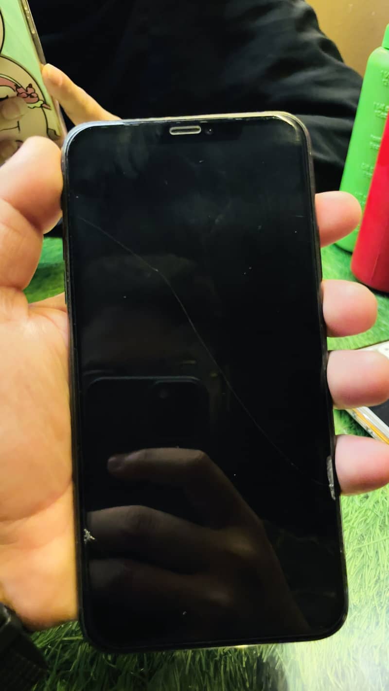 Apple iPhone 11 Pro Max 8