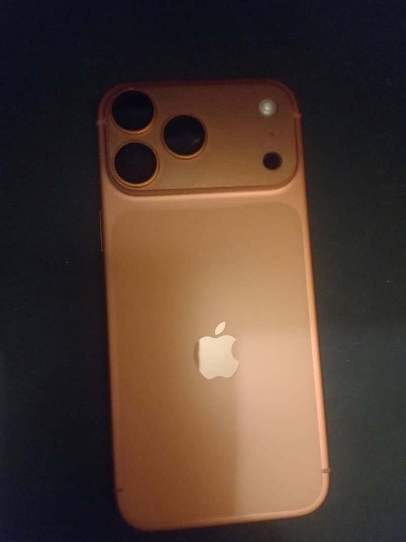 Apple iPhone 17 Pro Max 1