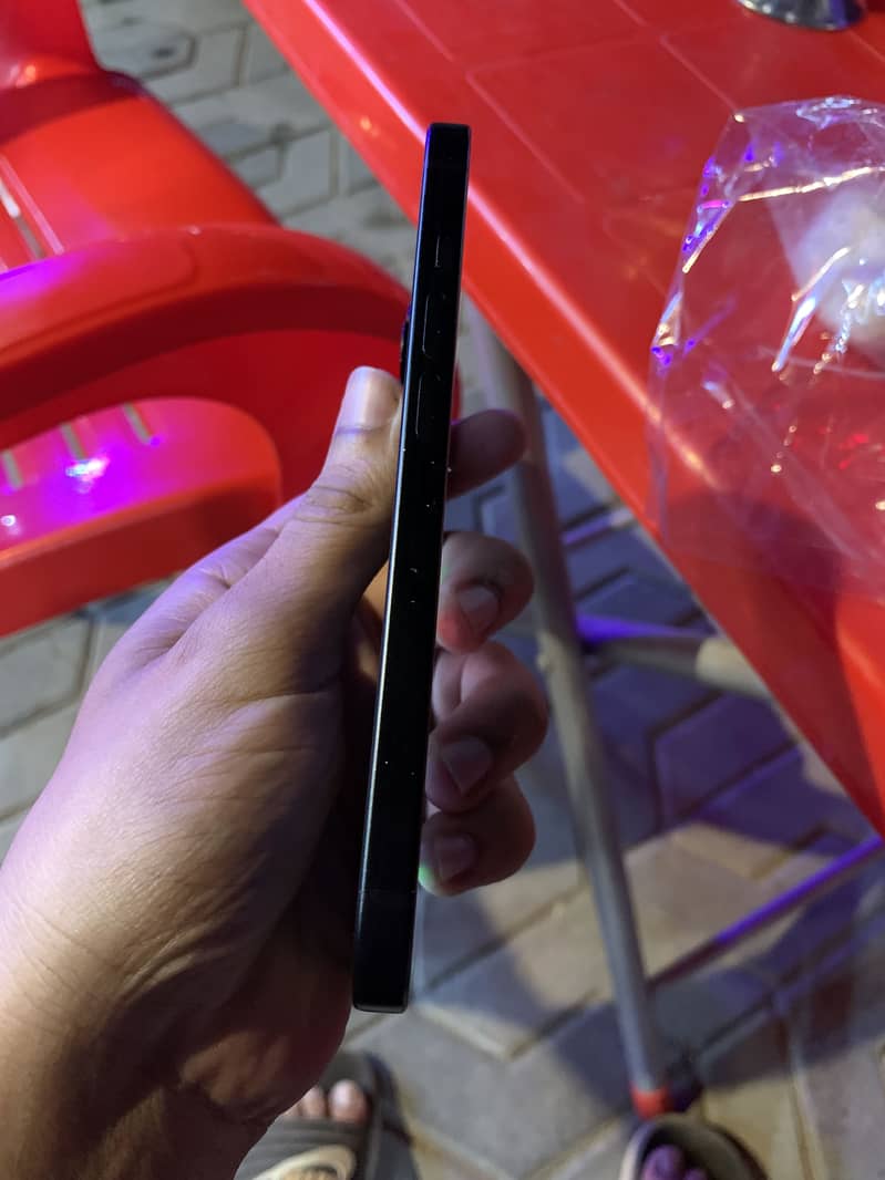 iPhone 15 256 2