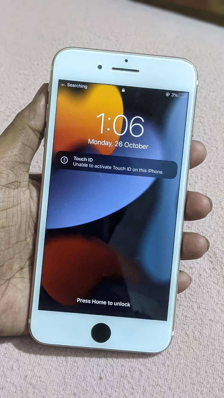 Apple iPhone 7 Plus 1