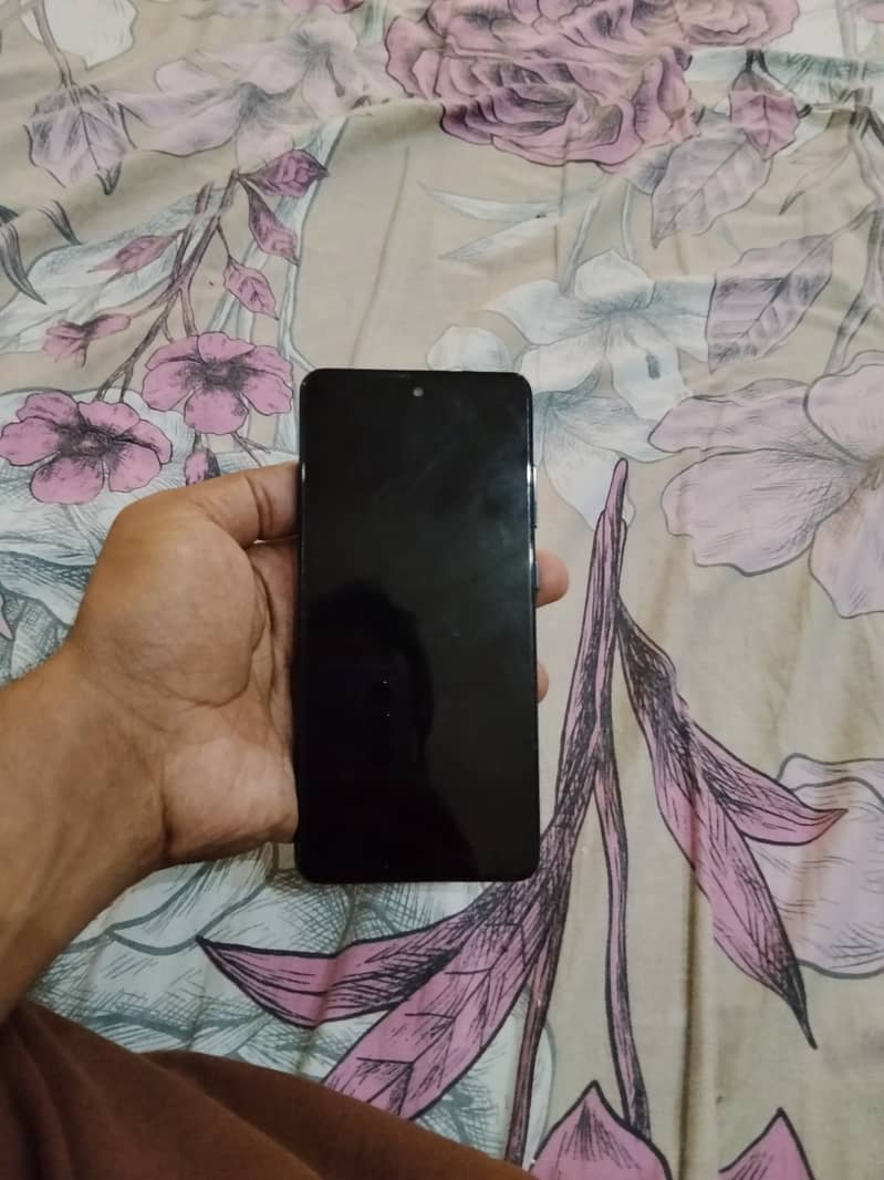 Samsung Mobile A52 1