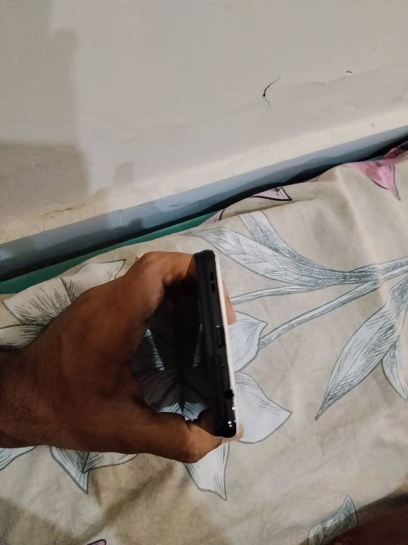 Samsung Mobile A52 5