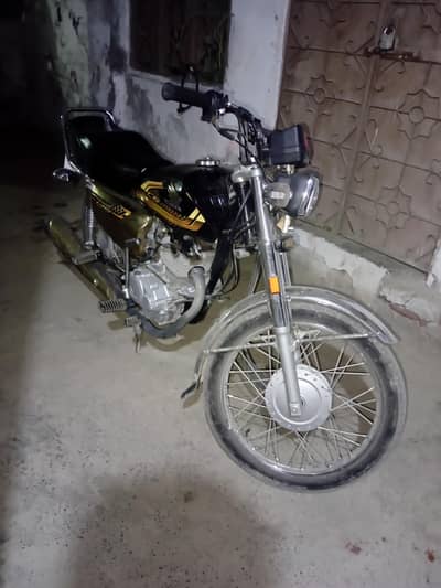 Honda CG-125 Used Like New 10/10 Condition Golden Edition Self-Start