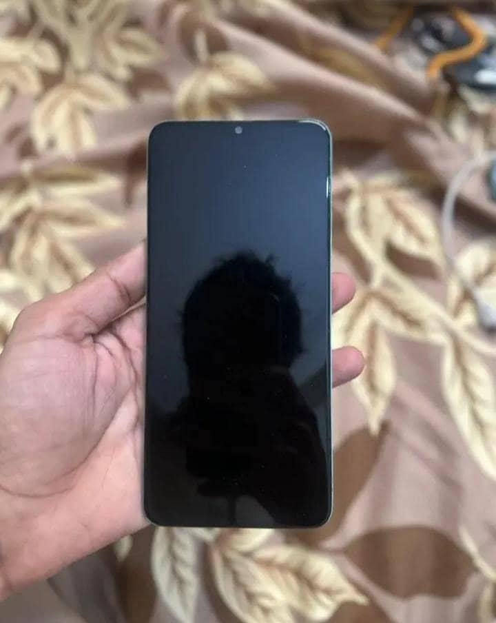Realme C51 3