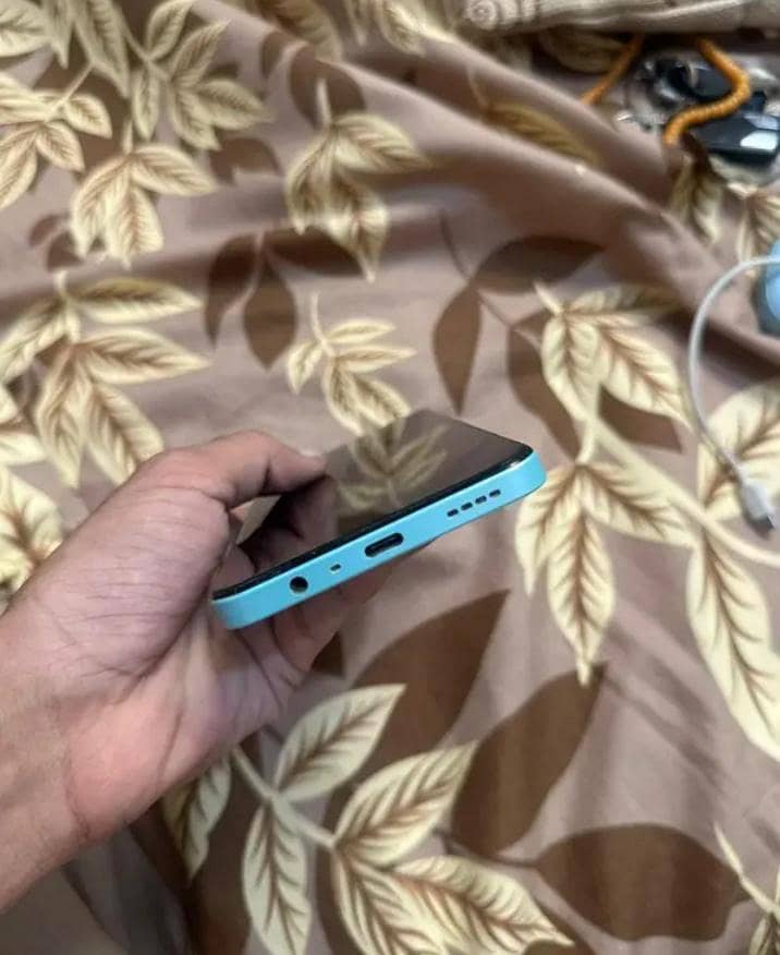 Realme C51 5